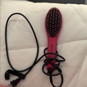 straightening hair brush